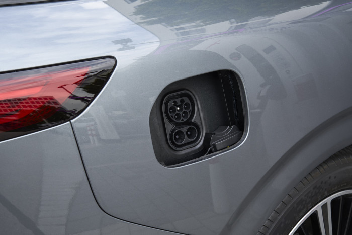 Ladeanschluss des G9 (Bild: Xpeng)